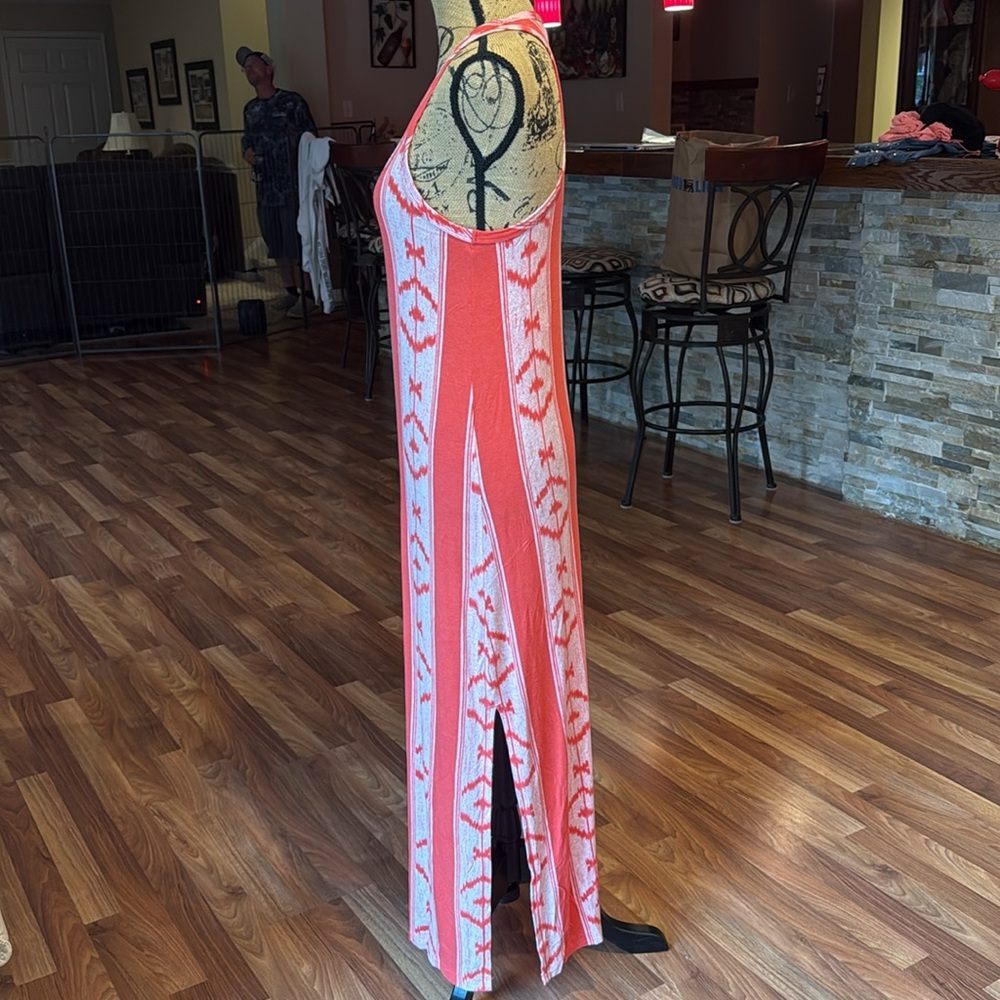 J Crew size XS coral and white patterned long dress with slit on side - Picture 3 of 4